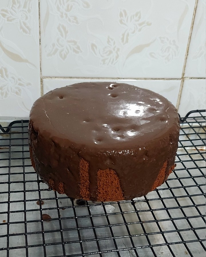 عکس کیک شکلاتی با سس شکلات