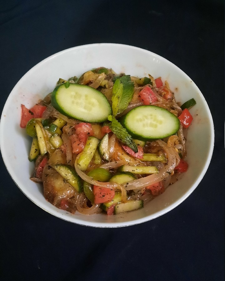 عکس سالاد بادمجان (بیتنجانیه)