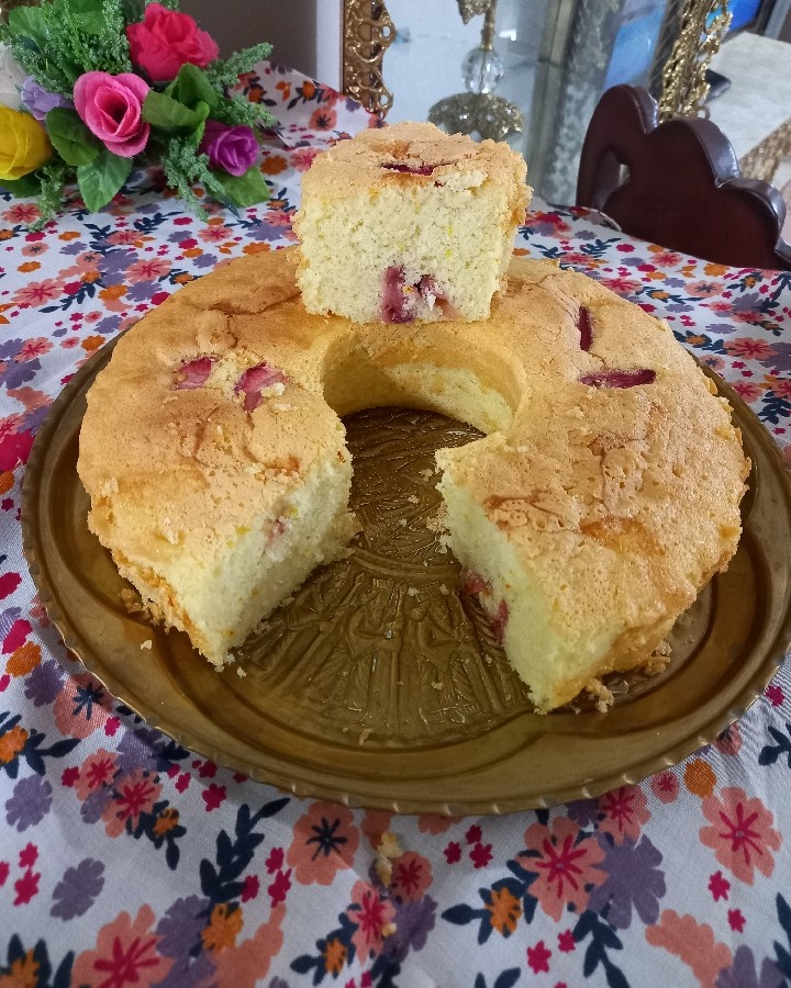 عکس کیک توت فرنگی 
