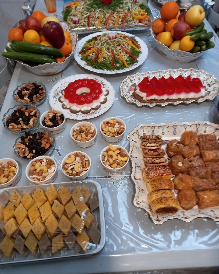 عکس لوز بادام وگردو  دست پخت خودم
