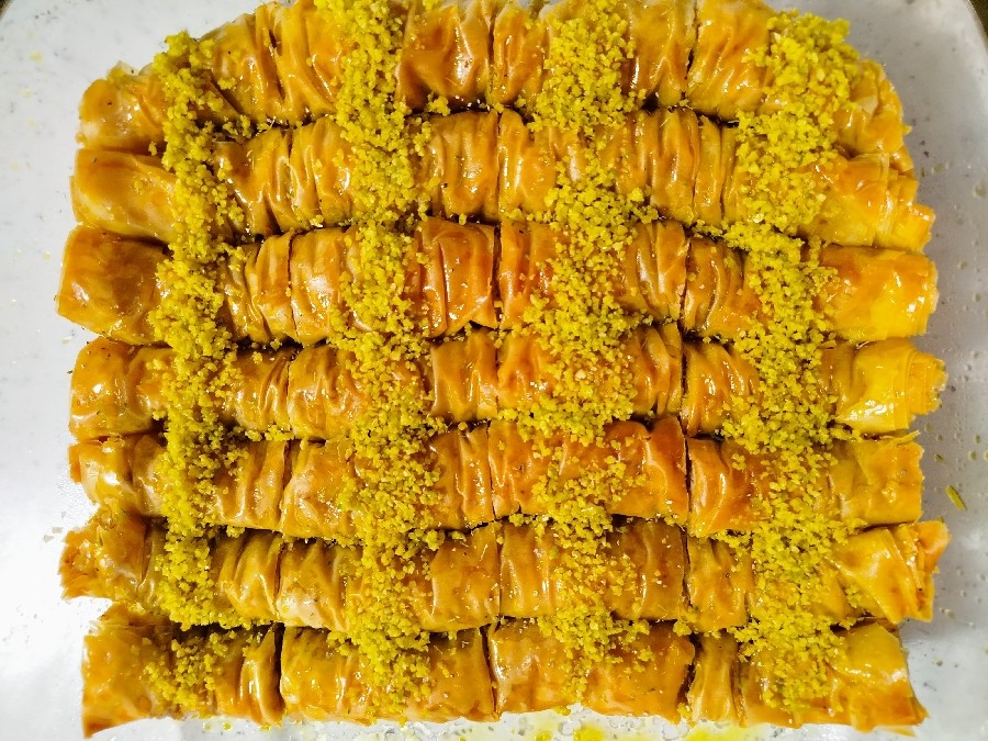 عکس باقلوا با خمیر یوفکا