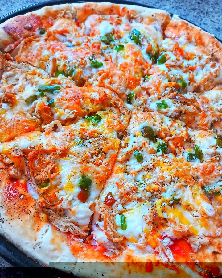 عکس پیتزا مرغ و قارچ 