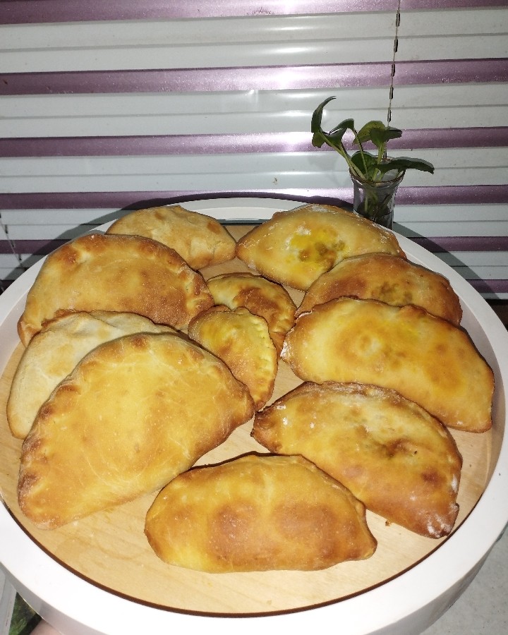 عکس پیراشکی گوشت وقارچ