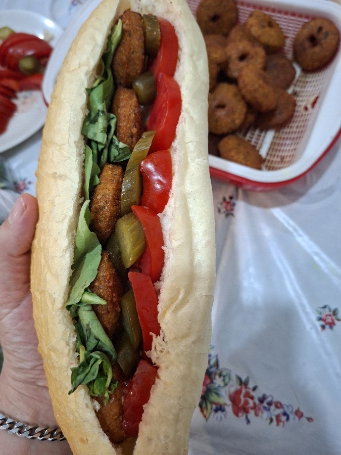 عکس فلافل دال عدس