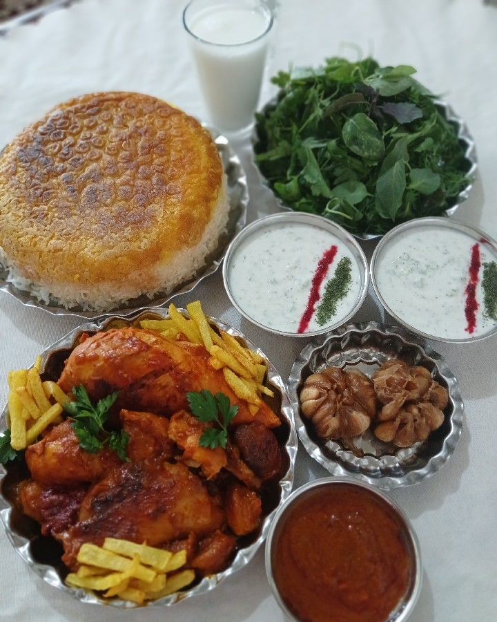 عکس خورشت مرغ افشاری