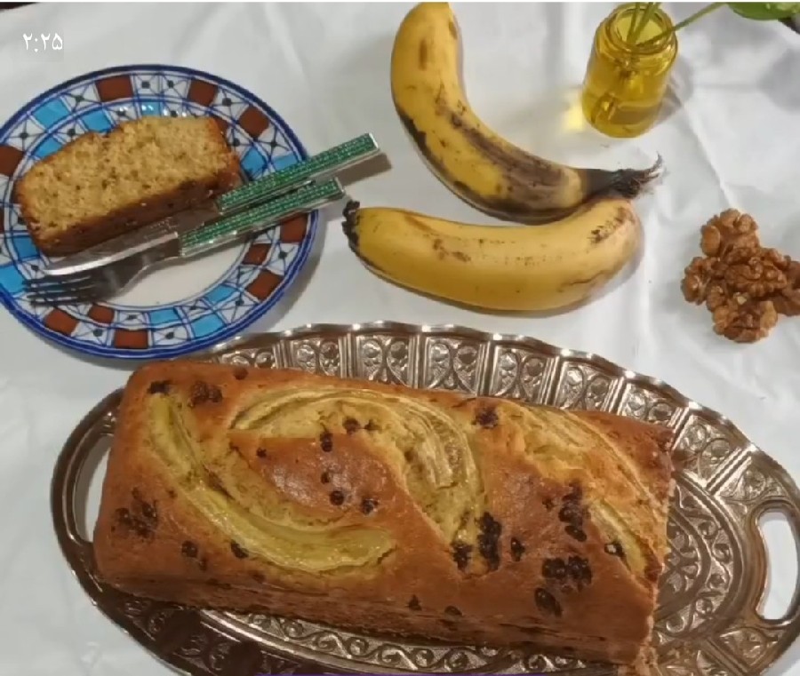 عکس کیک موز و گردو 
