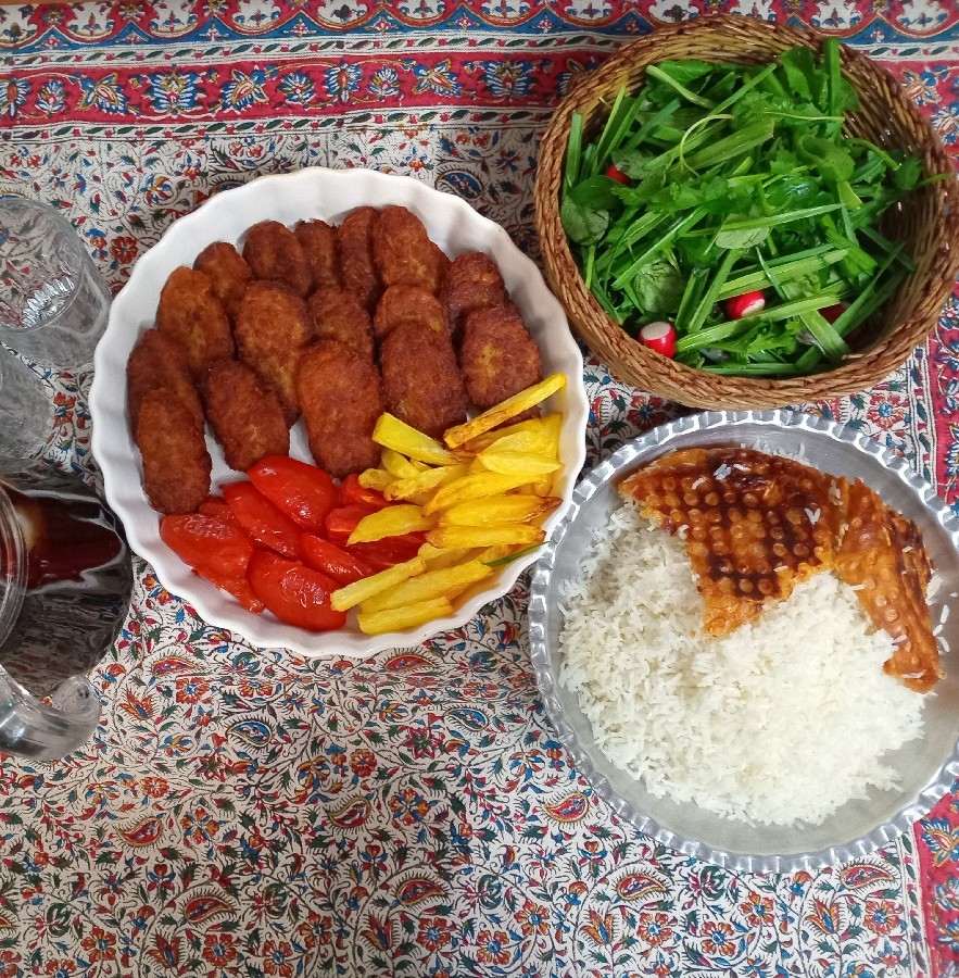 عکس ناهار روز جمعه 
کتلت 
به نیت آقا صاحب الزمان (عج )