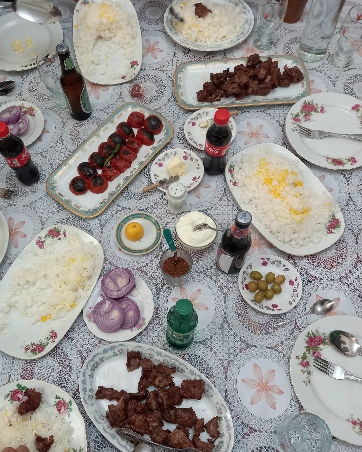 عکس شام بابا ومامان نازنینم کنارمون بودن❤️❤️❤️