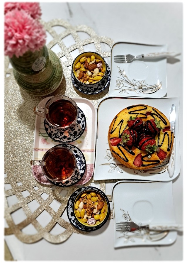 عکس کیک توت فرنگی