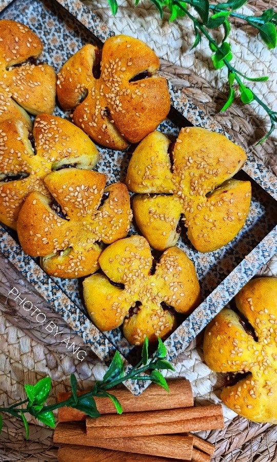 عکس کلوچه خرمایی