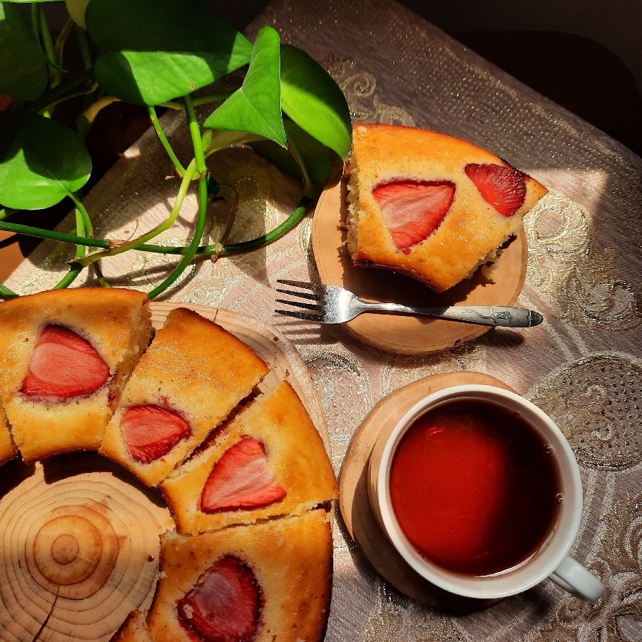 عکس کیک توت فرنگی 