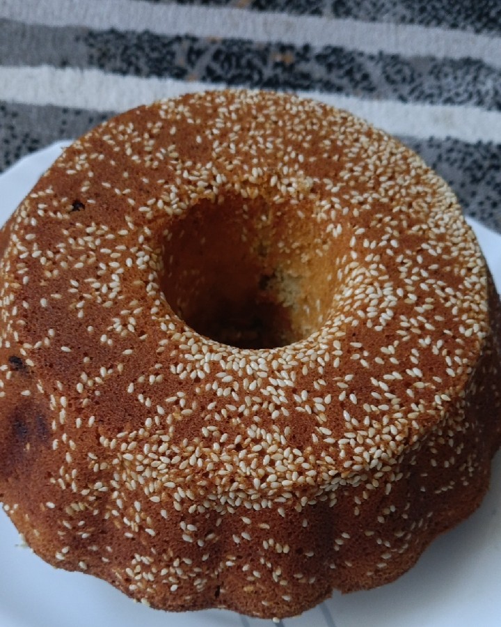 عکس کیک کشمش و گردو