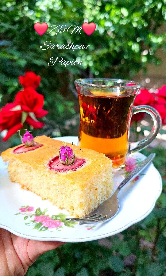 عکس کیک توت فرنگی