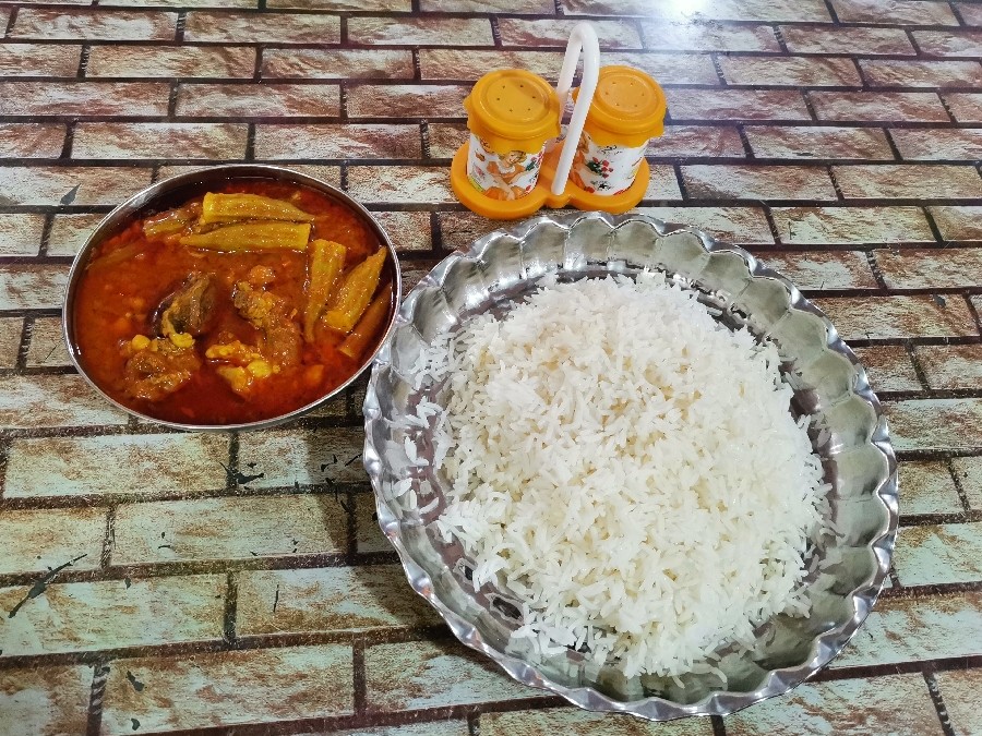 عکس خورش بامیه