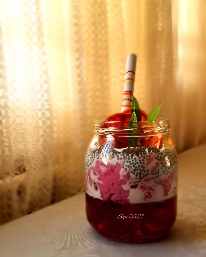 عکس پودینگ دانه چیا