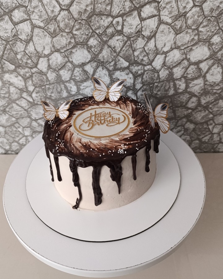 عکس کیک شکلاتی به وزن1/300