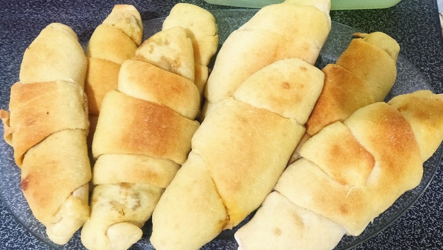 عکس کروسان ساده