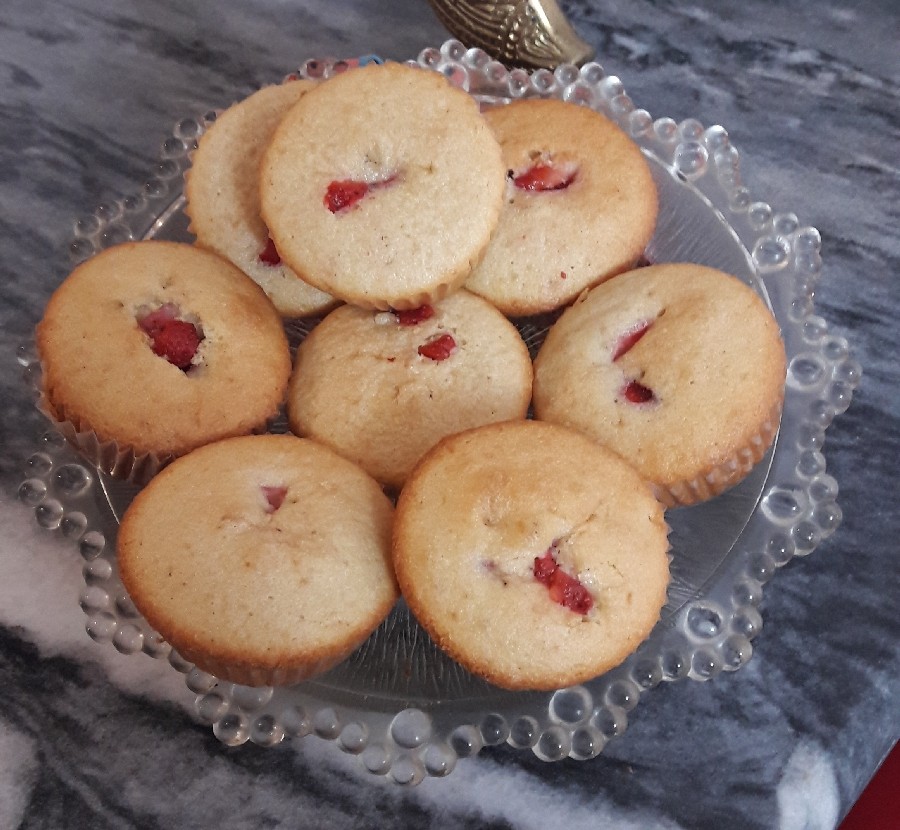 عکس کاپ کیک توت فرنگی ❤❤❤