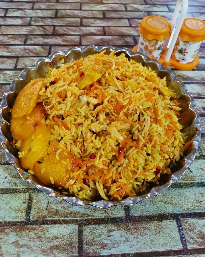 عکس هویج پلو با مرغ