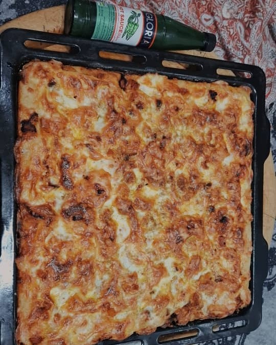 عکس پیتزای خانوادگی