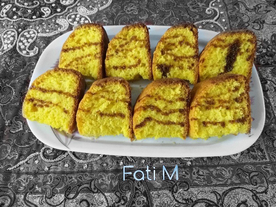 عکس کیک زعفرانی