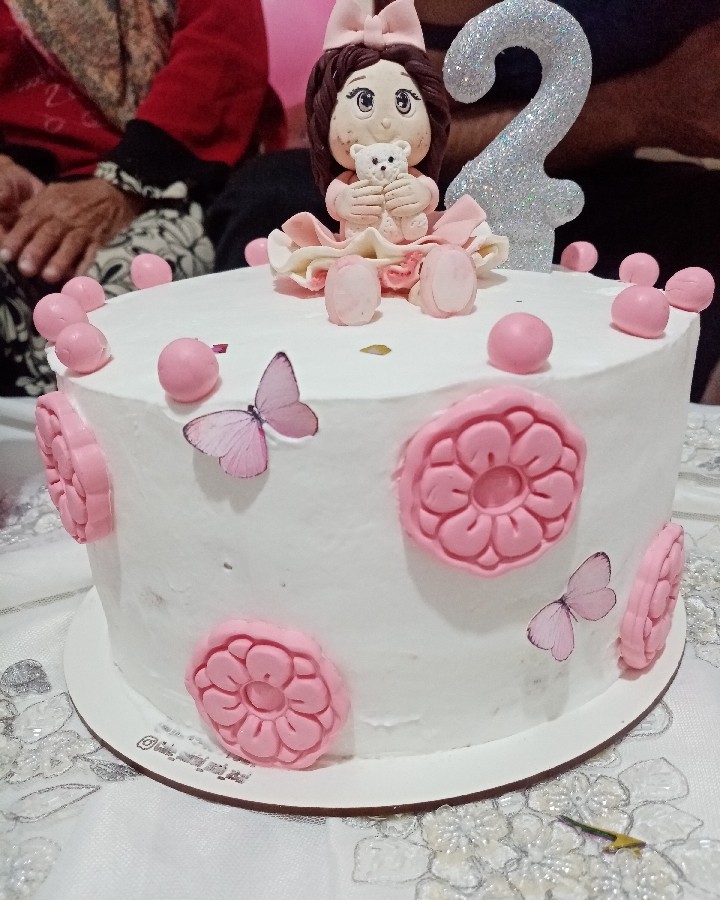 عکس کیک تولددوسالگی دخترم باتاخیر 