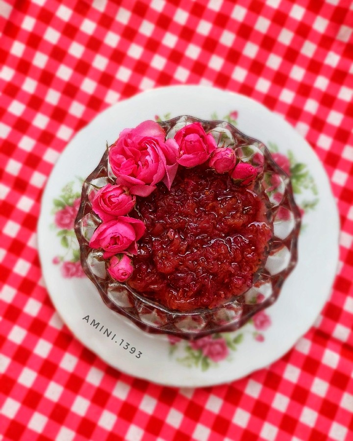 عکس مربا گل سرخ