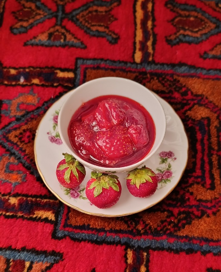 عکس مربا توت فرنگی 
