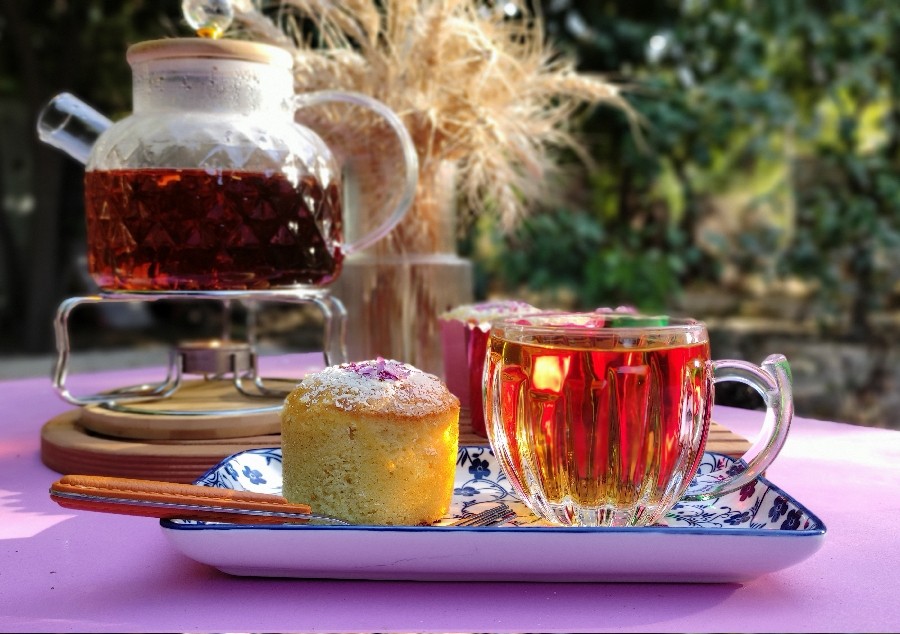 عکس کیک هل و گلاب فنجونی