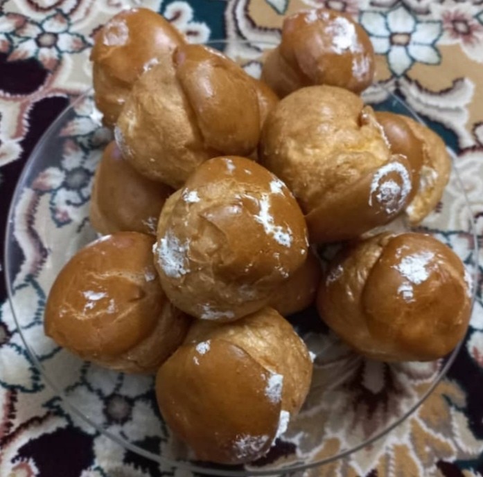 عکس نان خامه ای