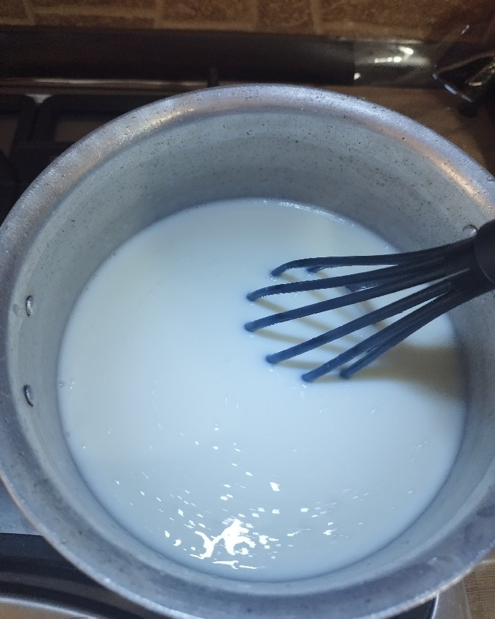 عکس بستنی سنتی وانیلی
