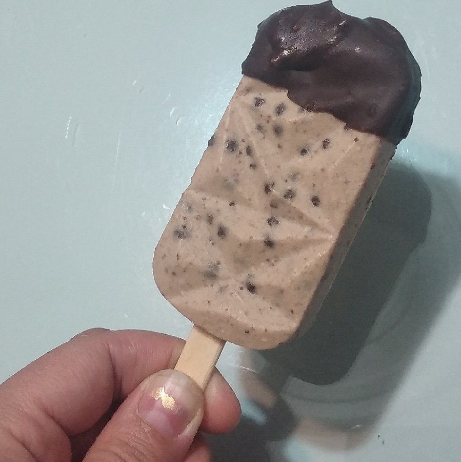 عکس بستنی موز و شکلات