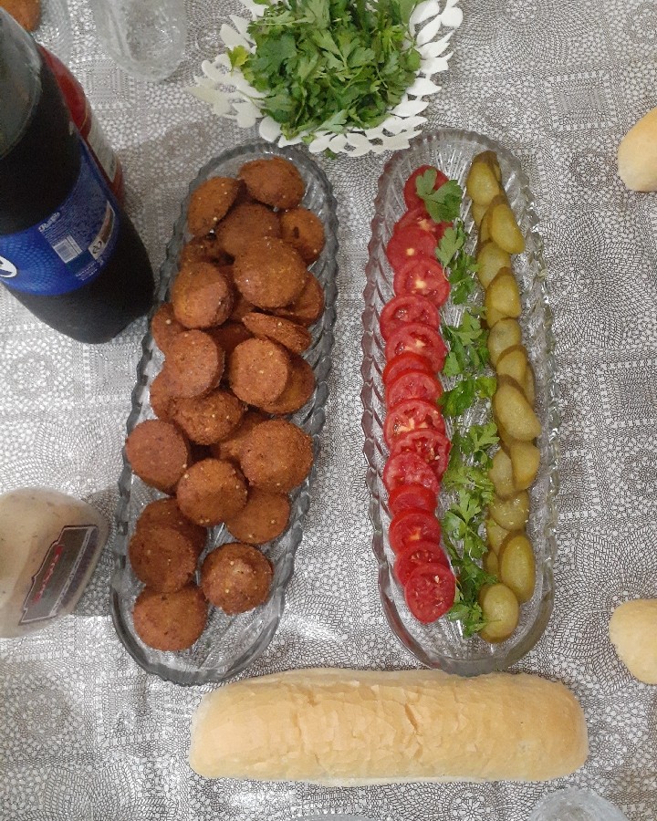 عکس بفرمایید  شام دورهمی فلافل