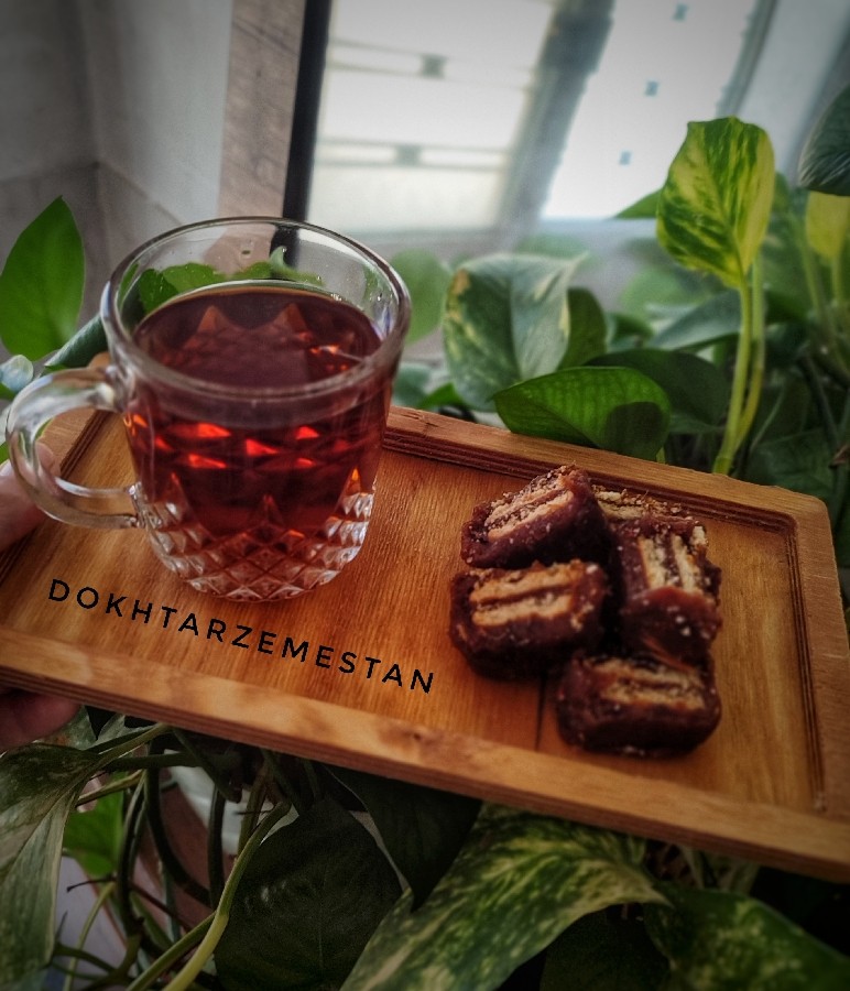 عکس  خرما بیسکویتی 