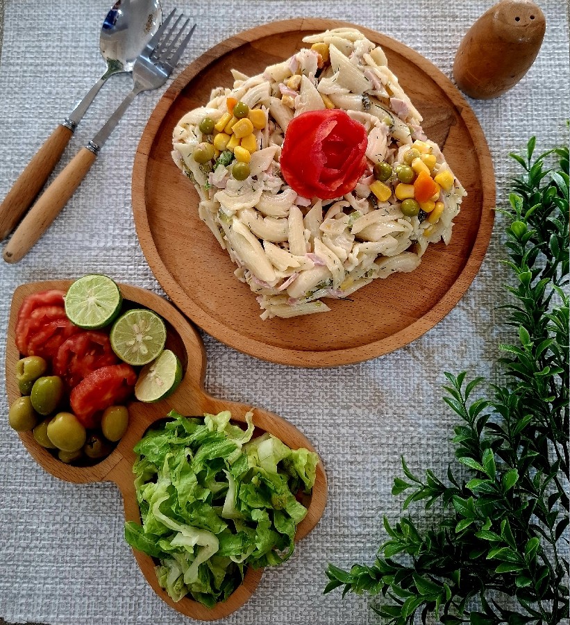 عکس سالادماکارونی با ژامبون