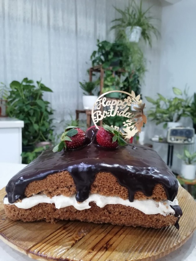 عکس کیک شکلاتی دینگ دانگ