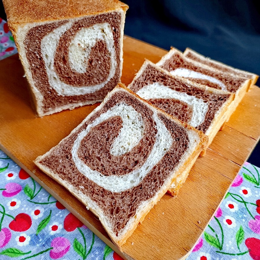 عکس نان تست دورنگ 