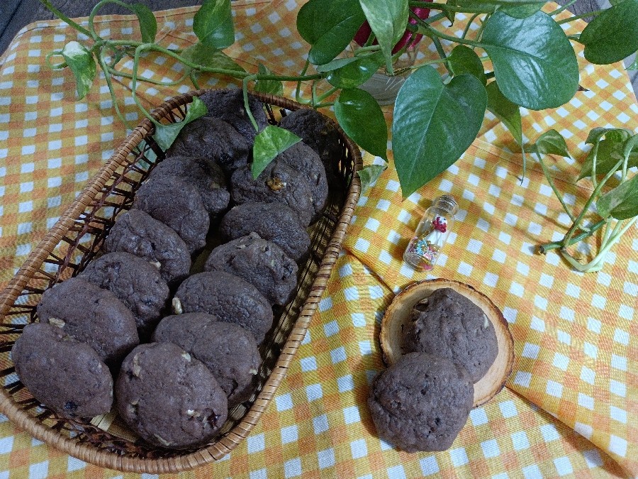 عکس کوکی شکلاتی گردویی