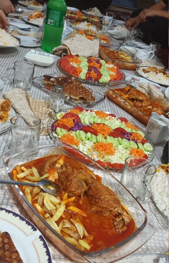 مهمونی
ورق بزن عزیزم 
