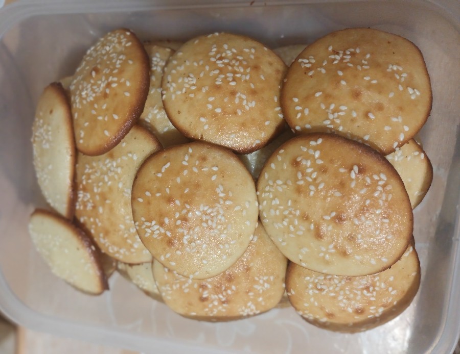 عکس کلوچه کنجدی