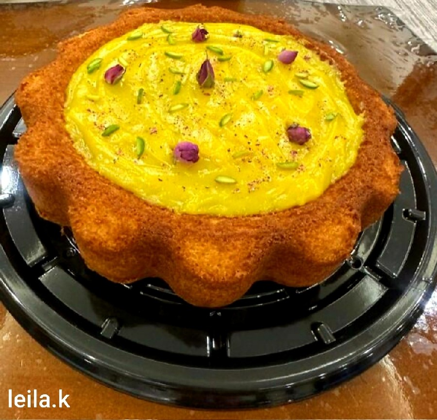 عکس کیک زعفرانی