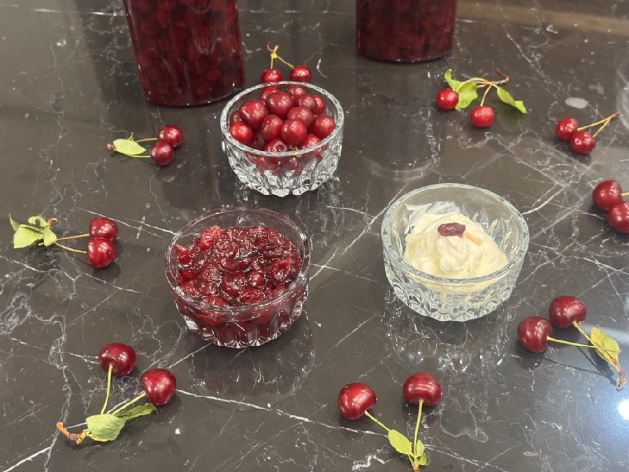 عکس مربای آلبالو