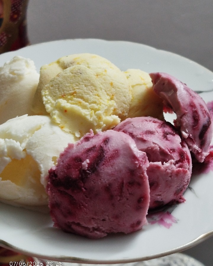 بستنی بدون ثعلب