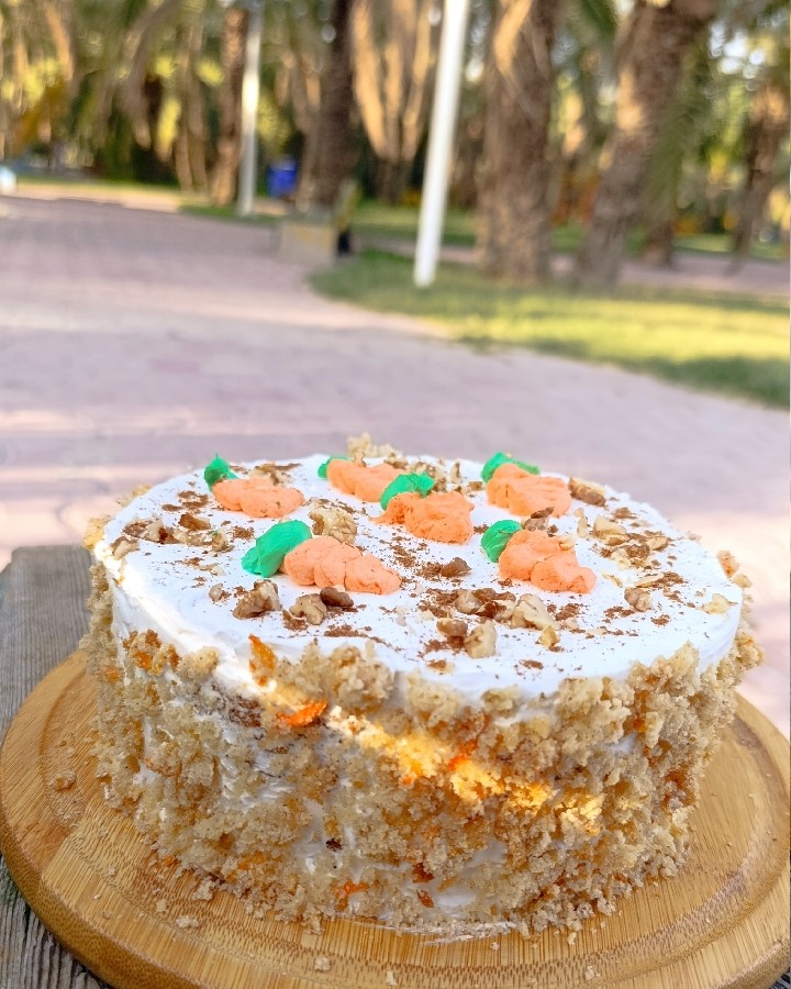 عکس کیک هویج گردو