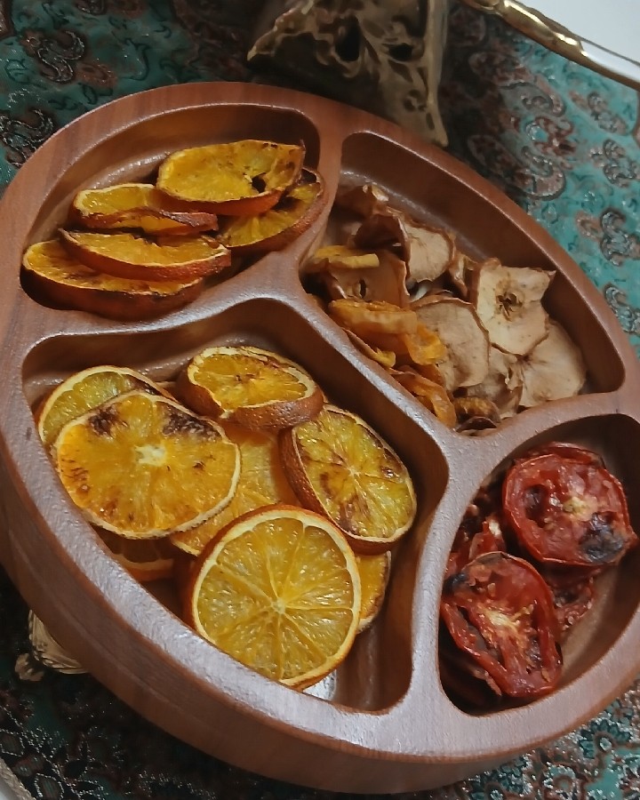 عکس میوه خشک در سرخ کن بدون روغن