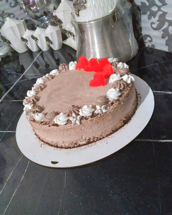 عکس کیک شکلاتی خامه ای