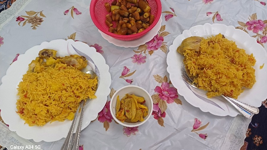 عکس دمی گوجه فرنگی
