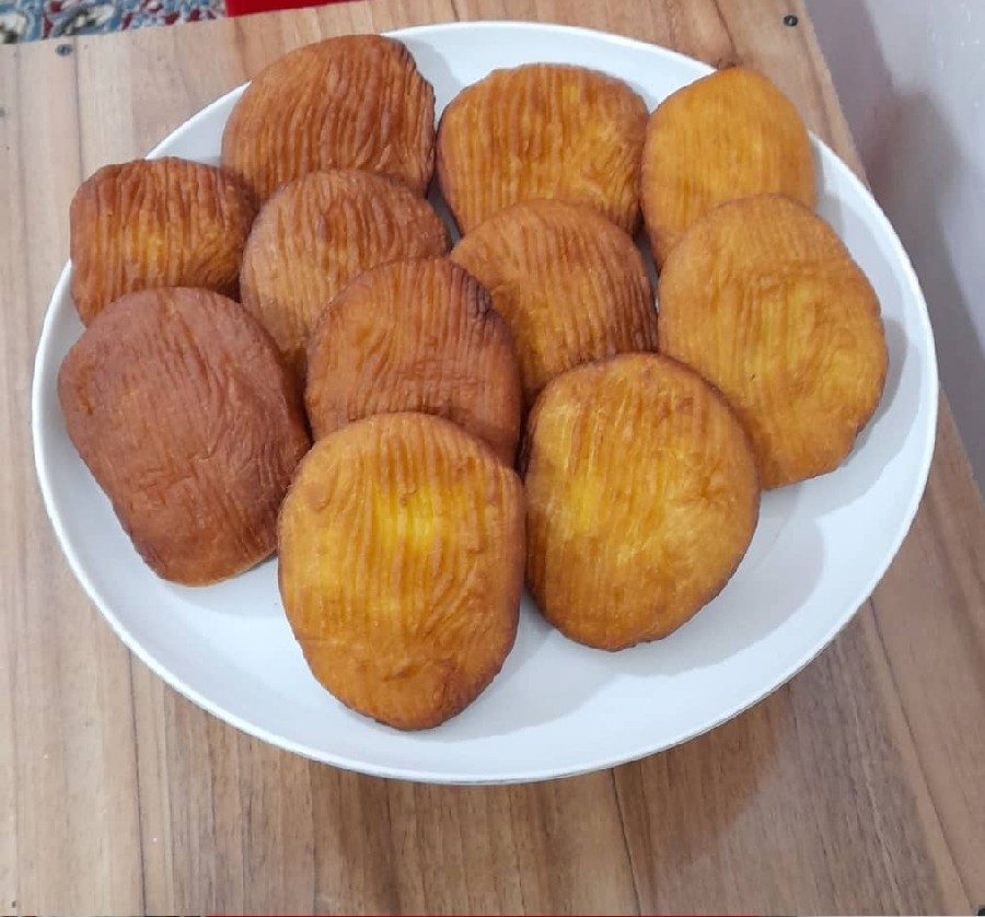 عکس  نون# پیراشکی سنتی