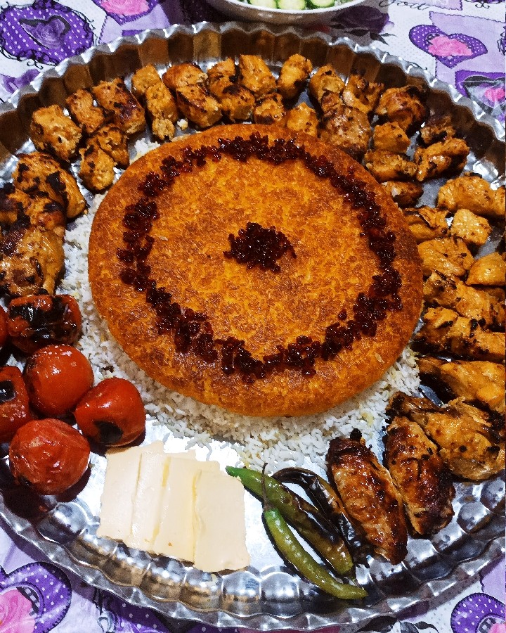 عکس جوجه کباب با ته دیگ زعفرانی