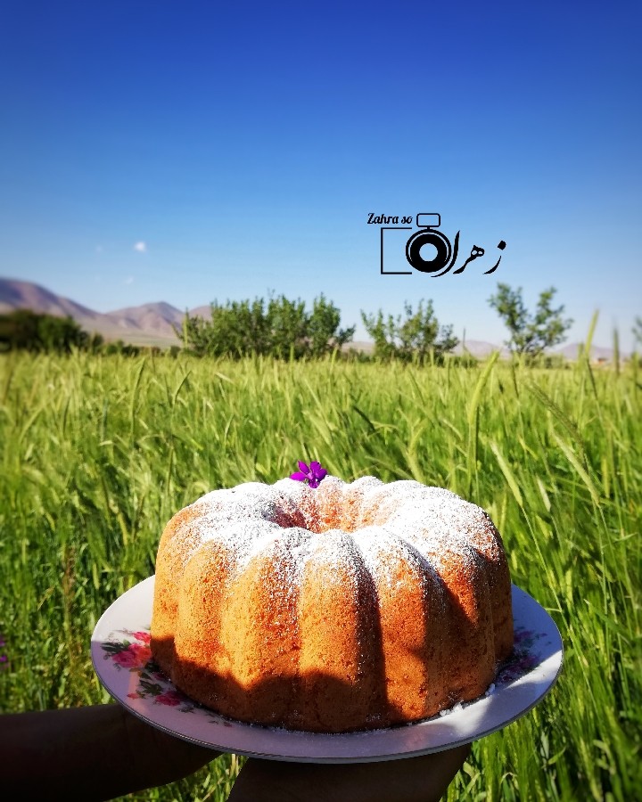 عکس کیک سیب با عطر هل